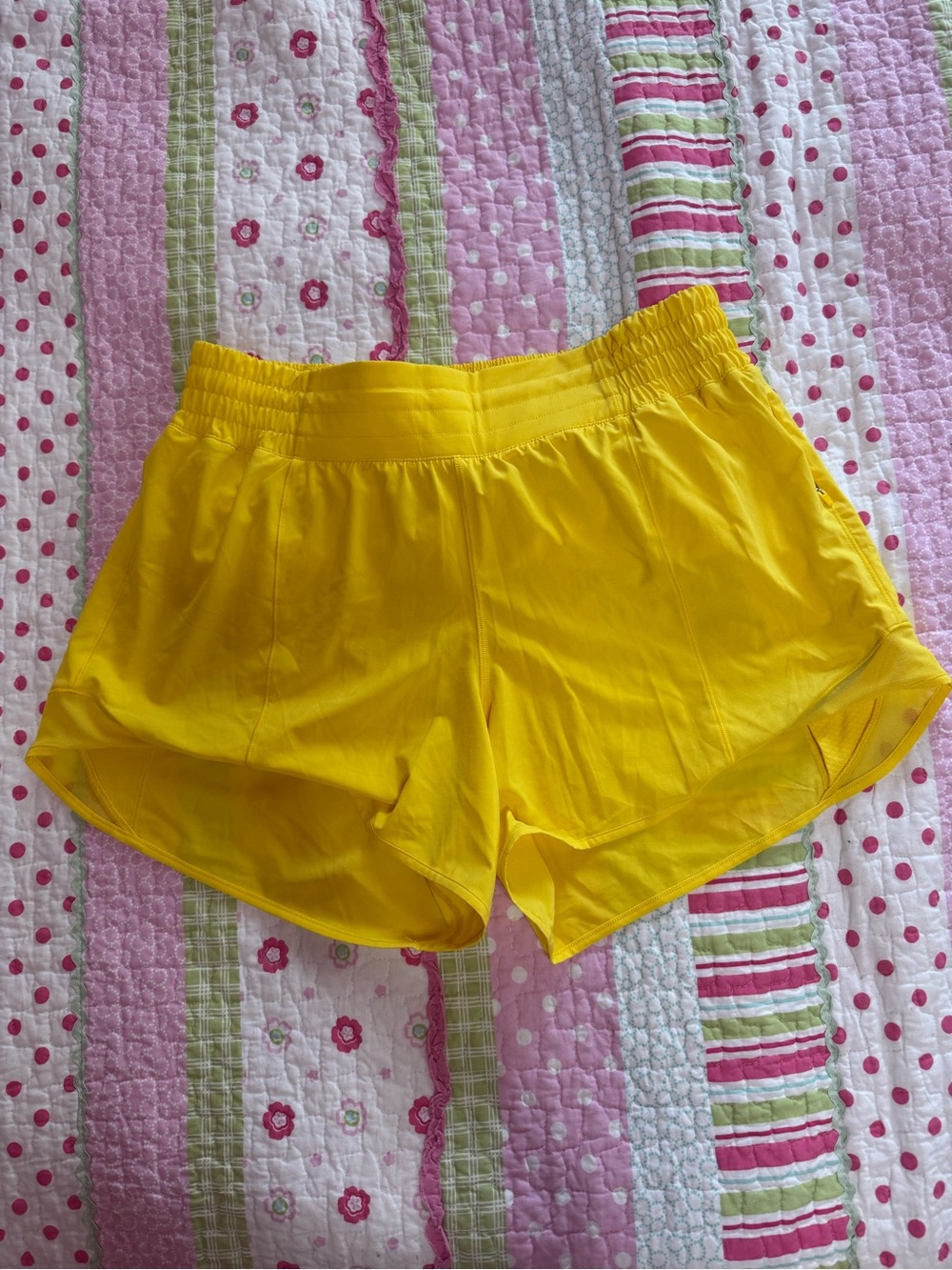 Lululemon yellow hottie hot shorts